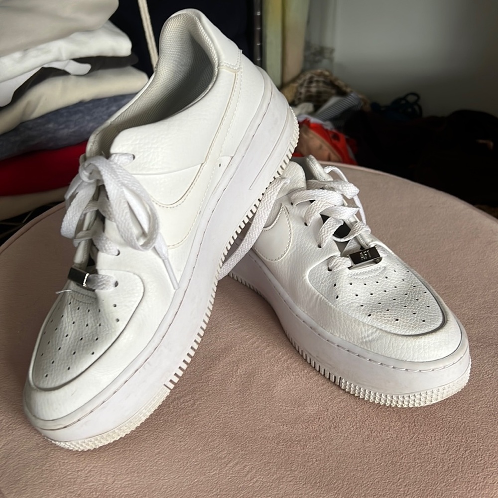 Barely worn Nike AF1